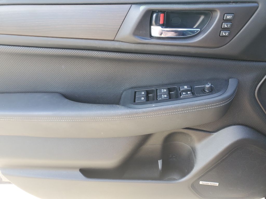 2017 Subaru Legacy Limited - Photo 14