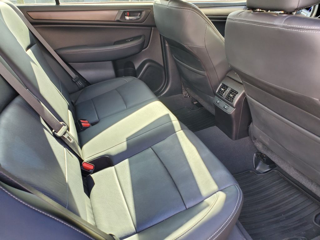 2017 Subaru Legacy Limited - Photo 32