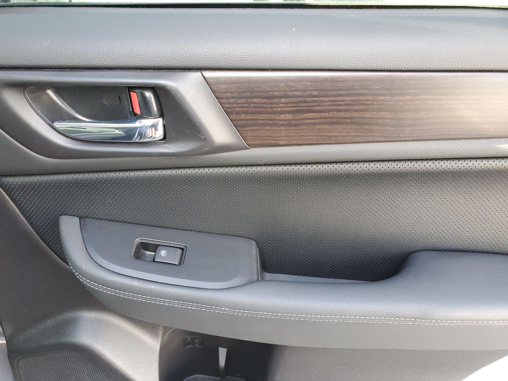 2017 Subaru Legacy Limited - Photo 31