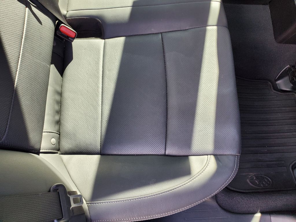 2017 Subaru Legacy Limited - Photo 34