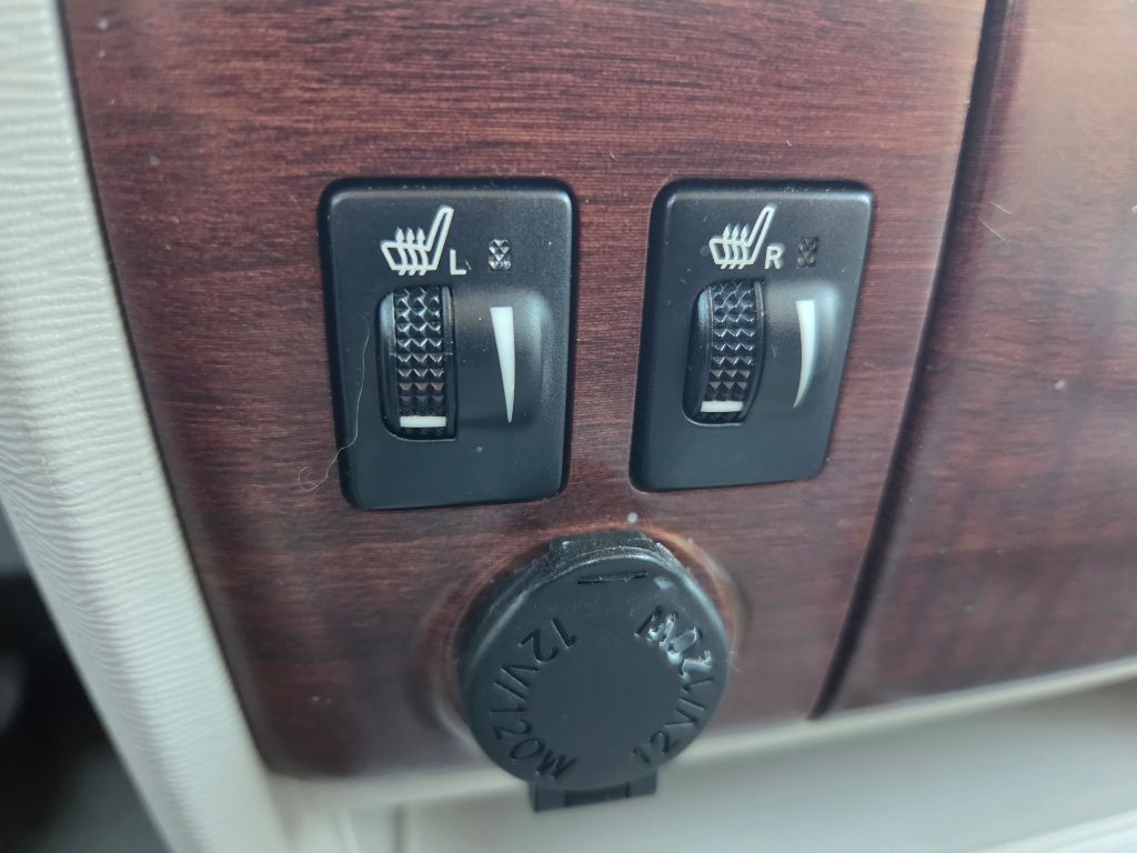 2012 Toyota Sienna XLE - Photo 21