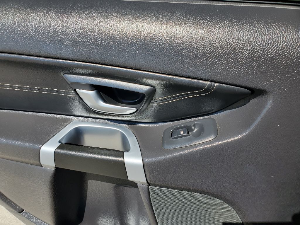 2013 Volvo XC90 R-Design - Photo 24