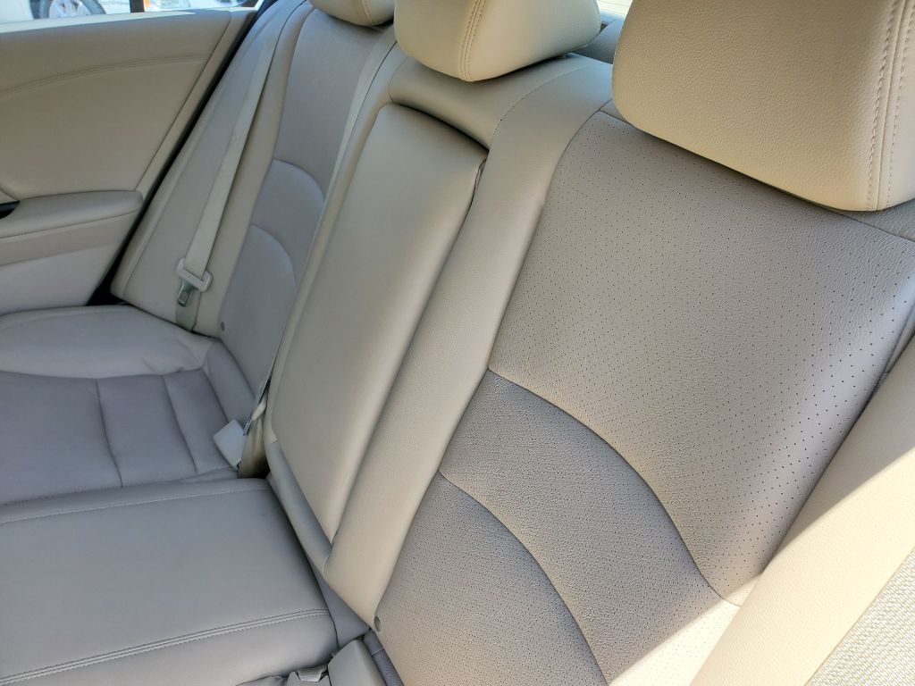 2015 Honda Accord EX-L - Photo 31