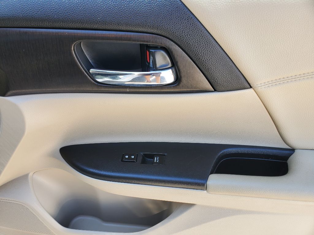 2015 Honda Accord EX-L - Photo 42