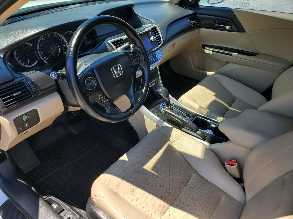 2015 Honda Accord EX-L - Photo 15