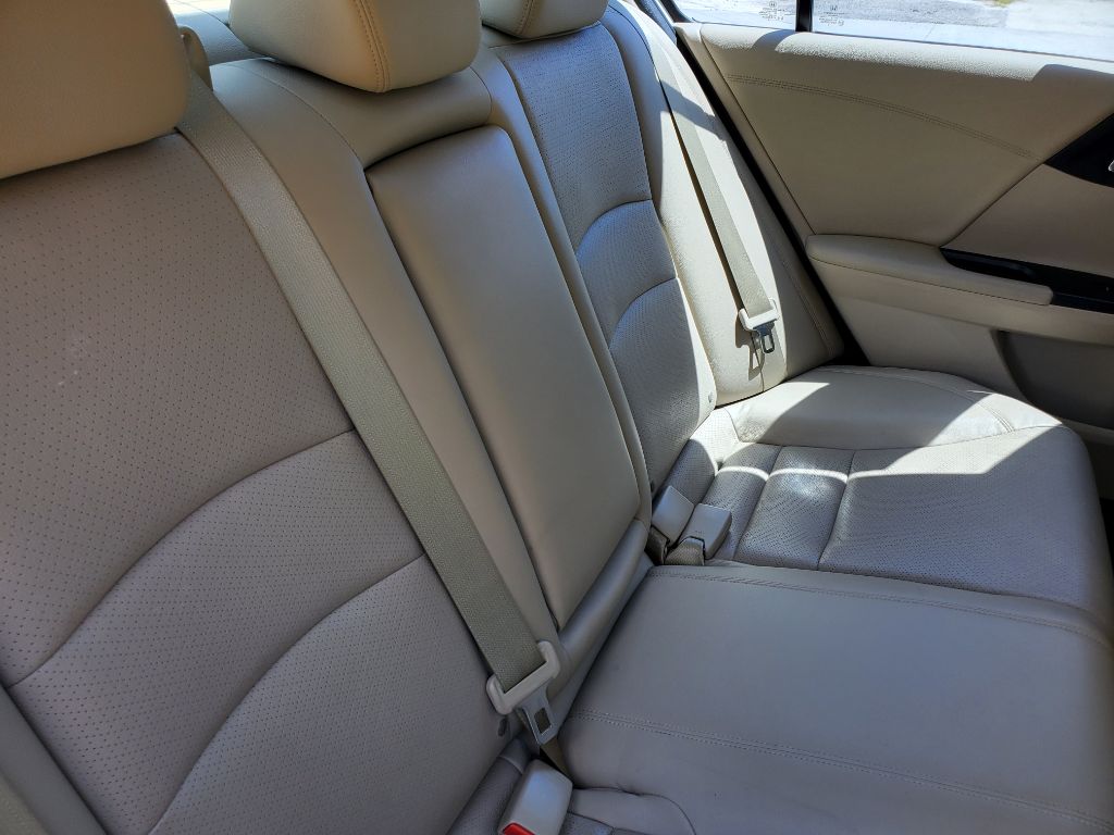 2015 Honda Accord EX-L - Photo 40