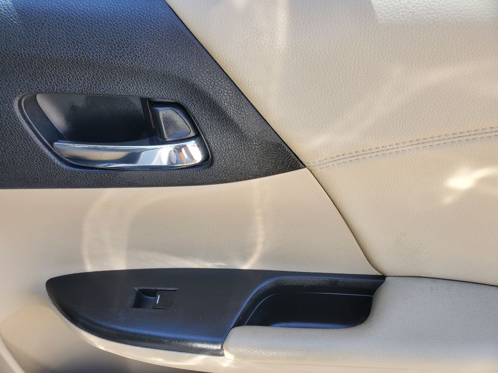 2015 Honda Accord EX-L - Photo 36