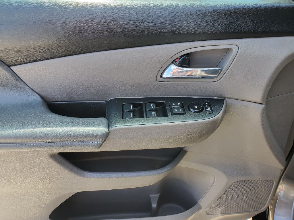 2014 Honda Odyssey EX-L - Photo 14
