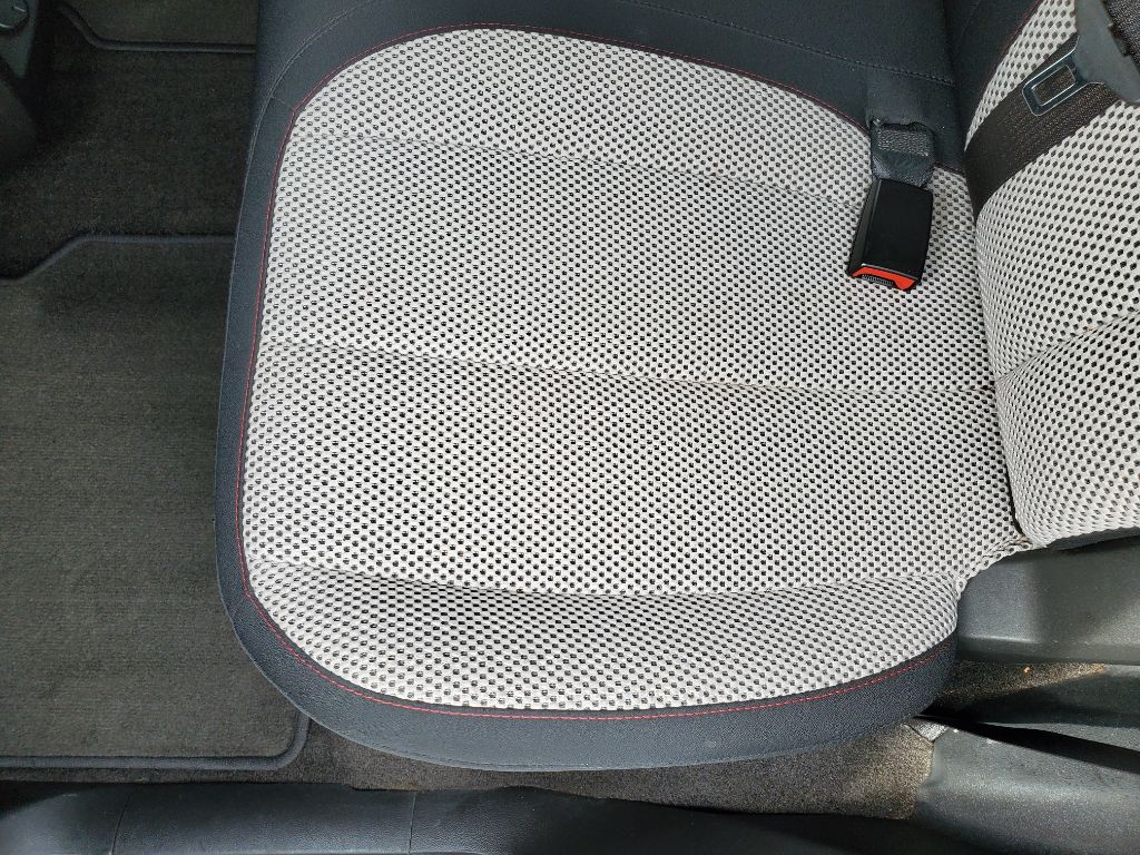 2011 Chevrolet Equinox 2LT - Photo 26