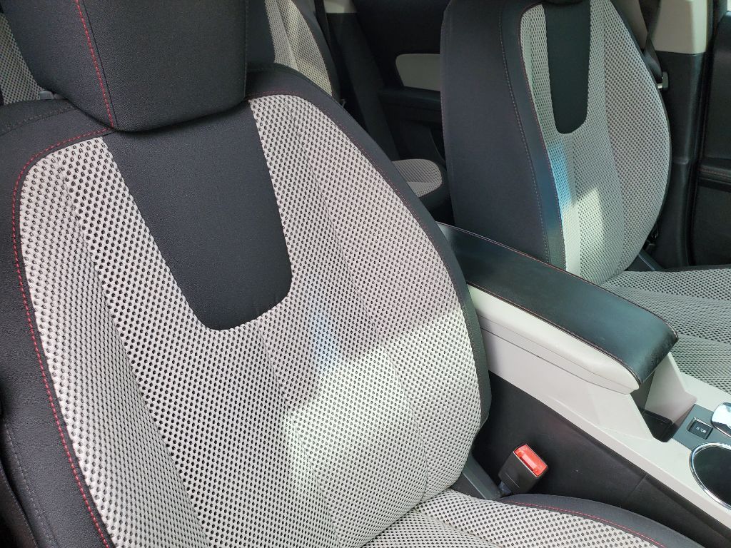 2011 Chevrolet Equinox 2LT - Photo 39
