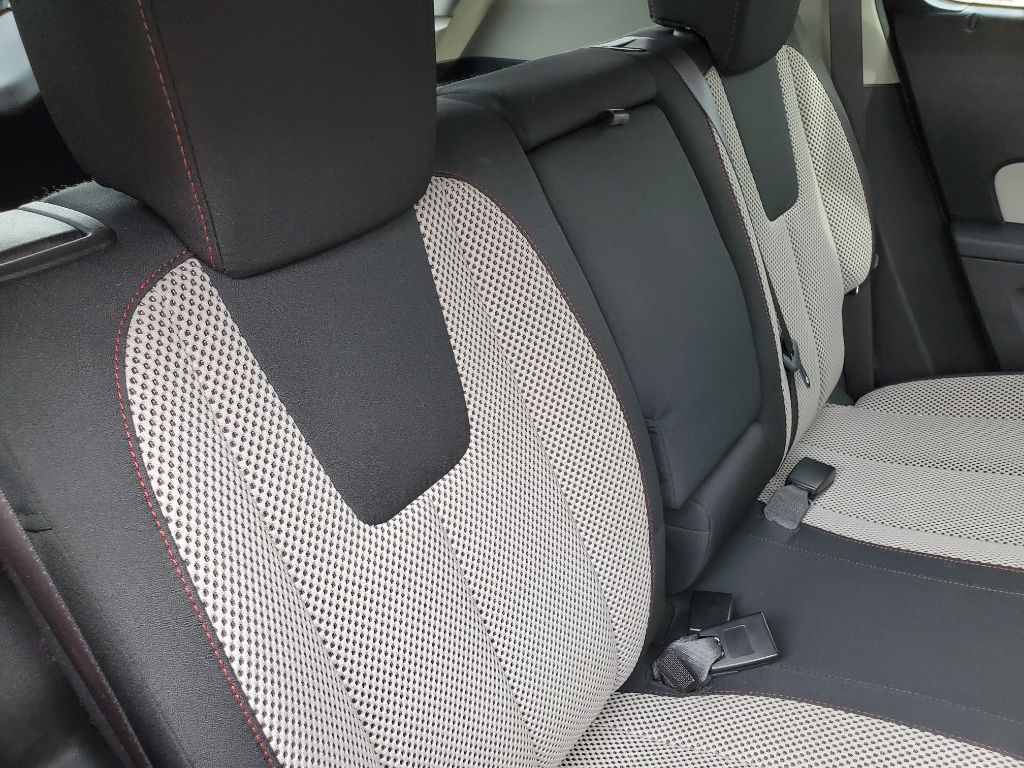 2011 Chevrolet Equinox 2LT - Photo 34