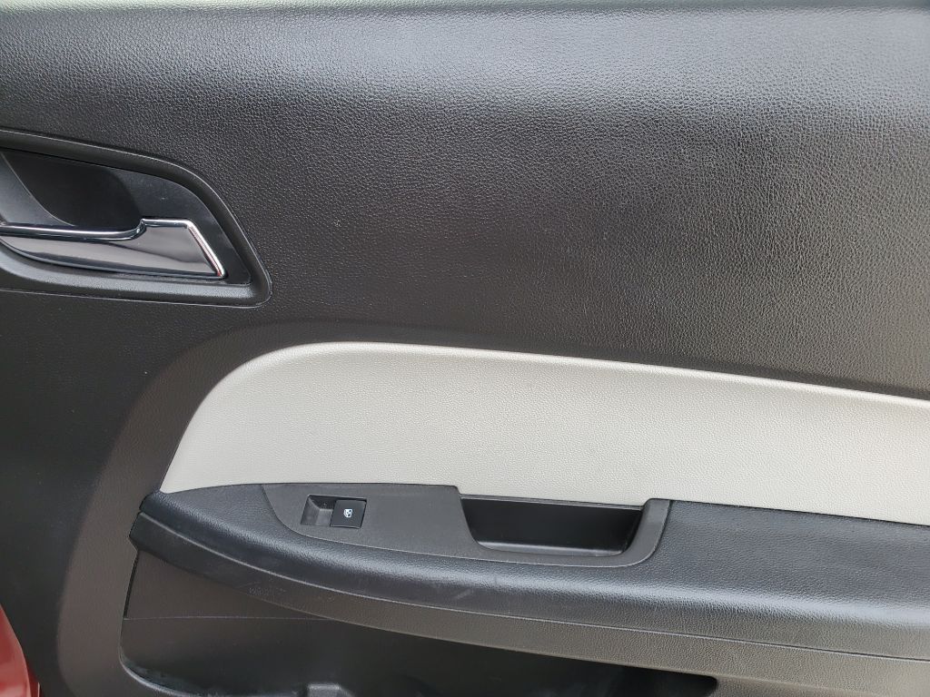 2011 Chevrolet Equinox 2LT - Photo 30