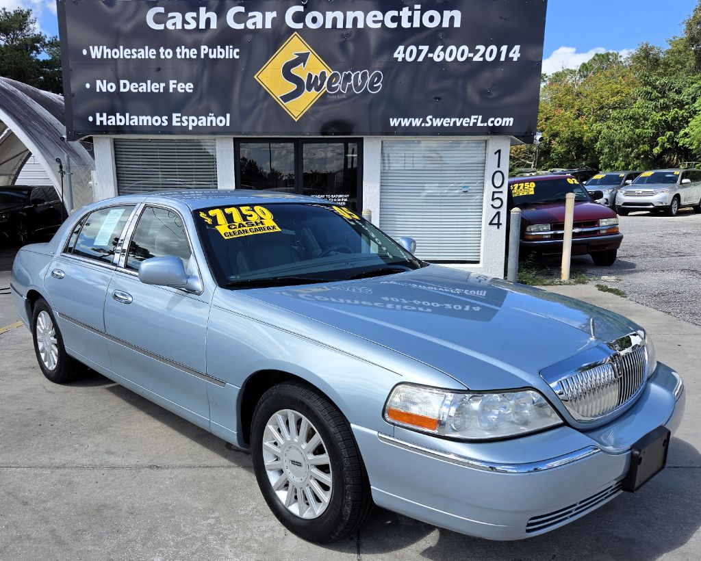 2005 Lincoln Town Car Signature